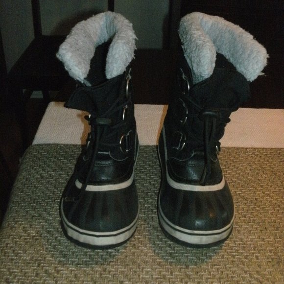 Sorel Kids Boots Black with Light Gray Interior - Picture 2 of 5